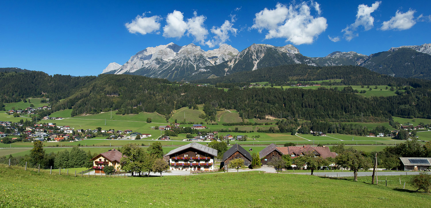 View of the Oberfuchs and the Dachstein massif